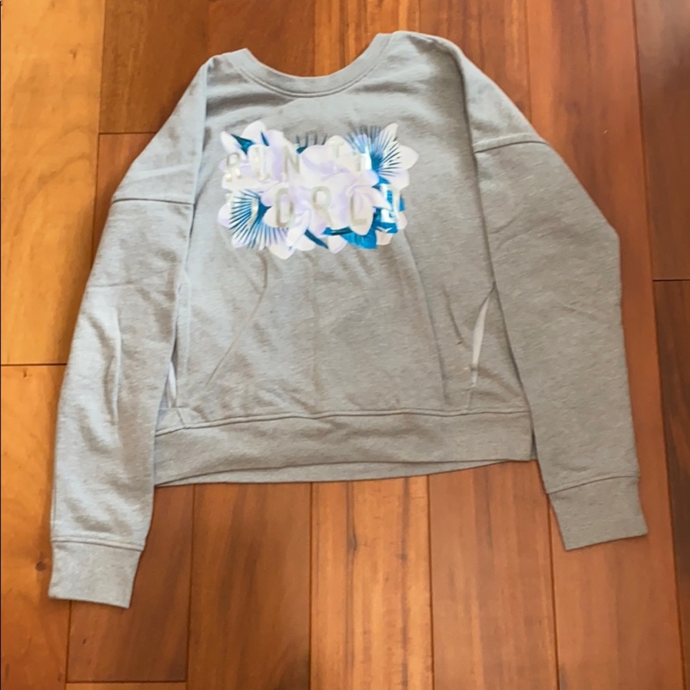 Grey graphic sweatshirt